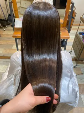 ロング 美髪.艶髪.髪質改善 LoLo.サリのヘアスタイル