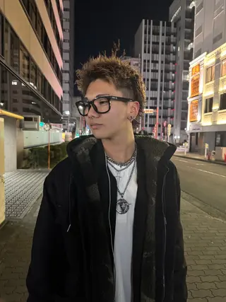 ショート カラー パーマ 森田 鴻之介のヘアスタイル