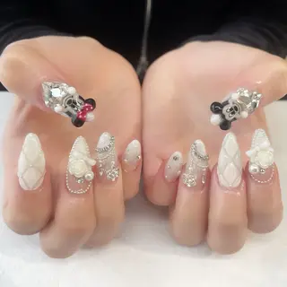 ネイル 💎🐰 saki. m 🐰💎のネイルデザイン