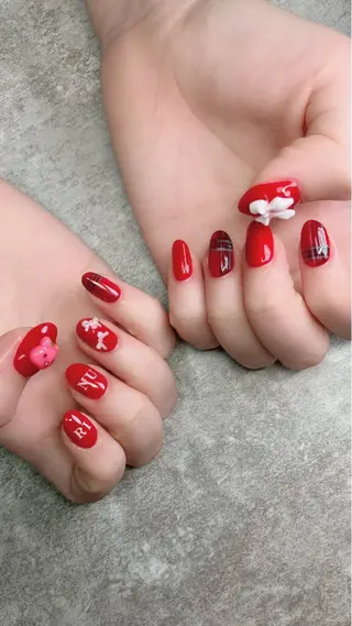 ネイル haleyume所属・shino🌟 痛ネイルのネイルデザイン