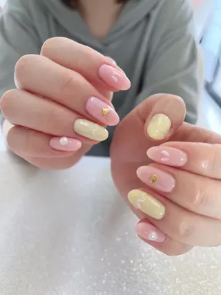 ネイル Flowerネイルサロン所属・. yukiのネイルデザイン