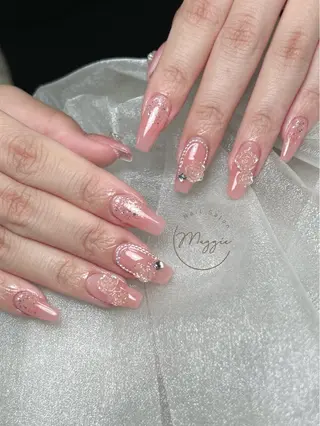 ネイル Maggie Nail🦩のネイルデザイン