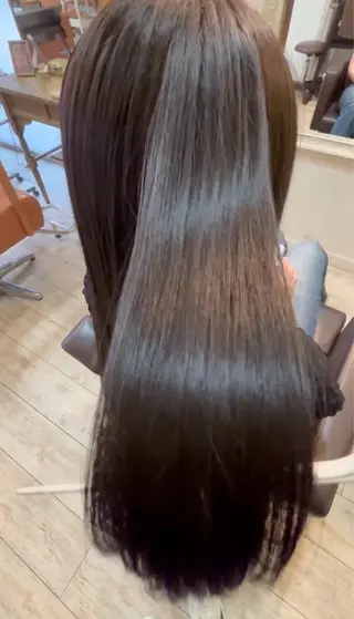 ロング KUMA／髪質改善 🎀のヘアスタイル