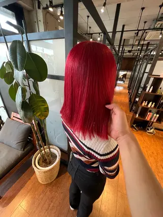 カラー newi TATSUのヘアスタイル