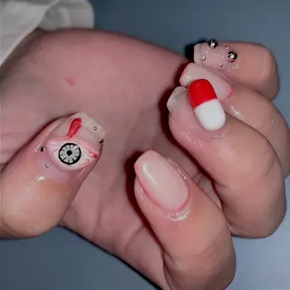 ネイル BLUEM なな🐶のネイルデザイン