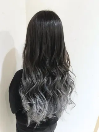 ロング カラー パーマ ヘアアレンジ メンズ キッズ ネイル マツエク・マツパ バレイヤージュ/ 髪質改善/渡邉悟🌱のヘアスタイル