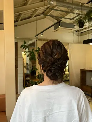 ヘアアレンジ hair lapis上地所属・ハヤシ ユウカのヘアスタイル