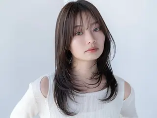 セミロング カラー 🉐レイヤー/塩見 弘樹🉐渋谷のヘアスタイル