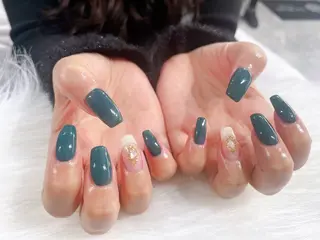 ネイル リスブラン AYUMI 🍎のネイルデザイン