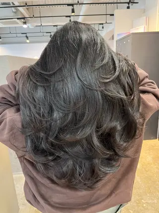 ロング Merly Osakaのヘアスタイル