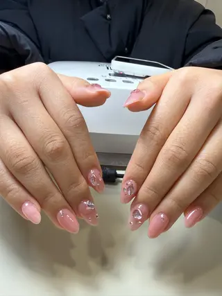 ネイル バラ ばらのネイルデザイン