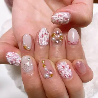 ネイル The Best Beauty受付担当のヘアスタイル