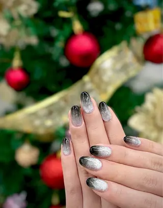 ネイル Nhit Nailsのネイルデザイン