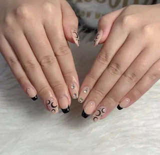 ネイル LAVISH manaのネイルデザイン