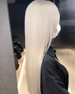 ロング カラー ハイトーン/ 縮毛矯正のヘアスタイル