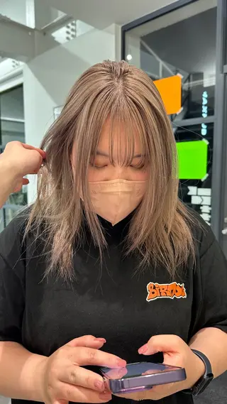 ミディアム カラー Y.S.H所属・西野 未桜のヘアスタイル