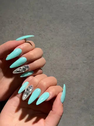 ネイル I-nailロング /ワンホン/キラキラのネイルデザイン