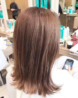 ミディアム カラー ウエモト タク ショート/レイヤーのヘアスタイル