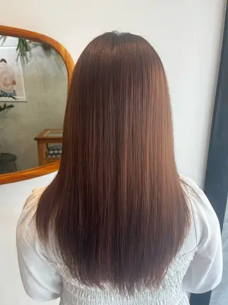 セミロング モモセ ユメトのヘアスタイル