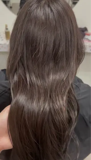 カラー 中村 心那のヘアスタイル