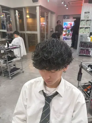 パーマ メンズ パーマ支持率No.1 ❤️‍🔥安成弾のヘアスタイル