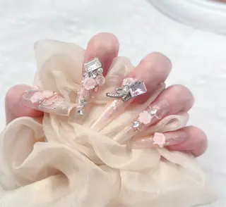 ネイル D-BEAUTY Nailsalonのネイルデザイン