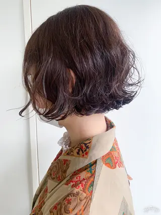 パーマ nuu所属・💜ショート💜 ウルフ、ボブ二色亜美のヘアスタイル