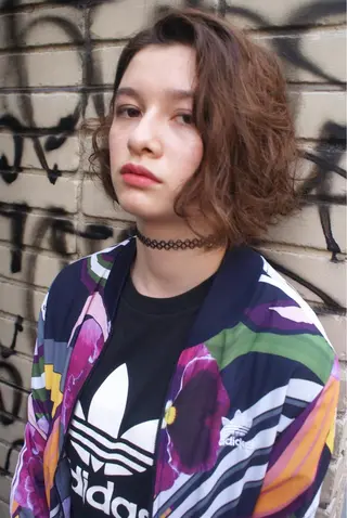 ミディアム パーマ 仲間 菜々世のヘアスタイル