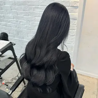 ミディアム カラー 🌼動き×透明感🩵 ハイトーン/ナナのヘアスタイル