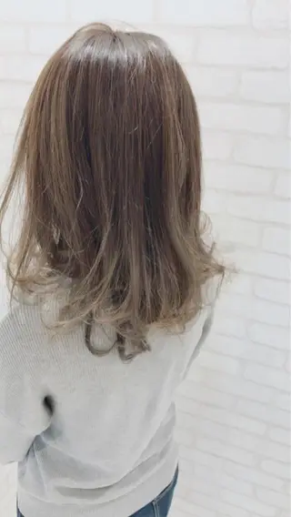 ミディアム ému エミュ　hair &spa所属・近藤 みゅうまのヘアスタイル