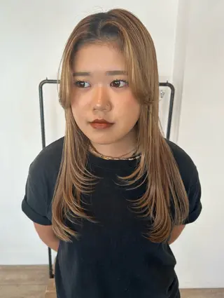 ロング カラー ヘアアレンジ 180° OneEightyDegrees 中目黒所属・Himari 【ハイトーンカラー】のヘアスタイル