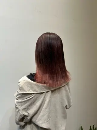 ミディアム カラー LOA Ririのヘアスタイル