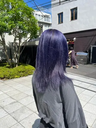 セミロング カラー ヘアアレンジ 🩶【推しハイトーン 】yuzu🩶のヘアスタイル