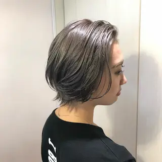 ショート カラー Aust hair Stella新宿所属・Yuki☺︎パーマ レイヤーカットのヘアスタイル