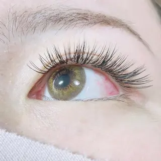 マツエク・マツパ アイラッシュサロンfleur🍀所属・🍀fleur🍀 束感/ワンホン/杉浦のマツエク・マツパデザイン