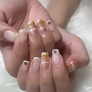 ネイル シュシュ 🎀 girly nailのネイルデザイン