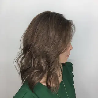 ミディアム ケリーズグリーン所属・ショート/ボブ 森田/嵩士のヘアスタイル