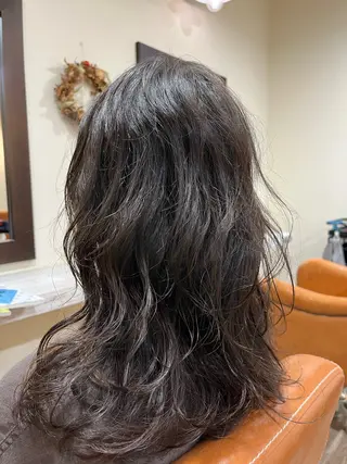 ロング パーマ ファルコヘア所属・佐伯 晴司のヘアスタイル