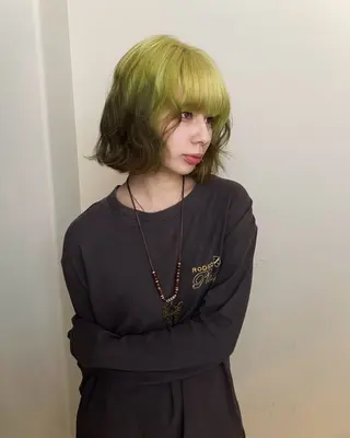 ミディアム カラー Hanaka🐈‍⬛ 海外×ニュアンスのヘアスタイル