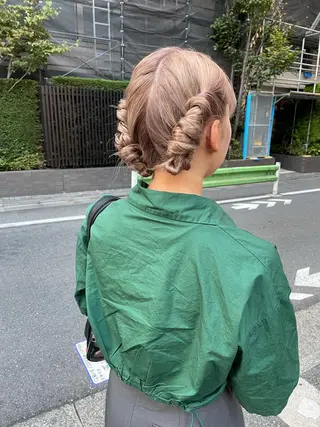 セミロング 渥美 怜子のヘアスタイル
