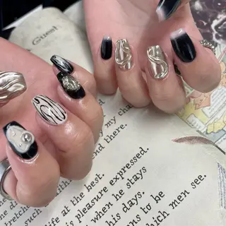 ネイル Lit🌙 Rikakoのネイルデザイン