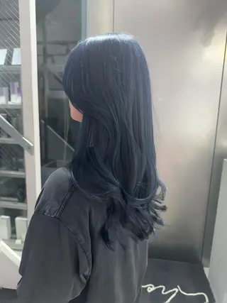 セミロング カラー CHERIEブリーチ ダブルカラー　天神のヘアスタイル