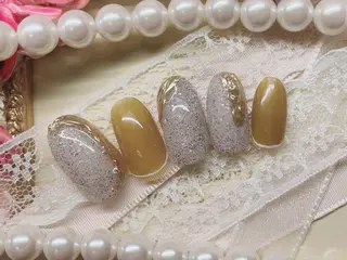 ネイル 芦辺 香奈のネイルデザイン