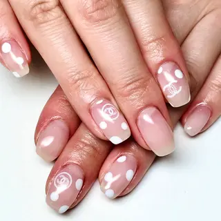 ネイル VOGUE ×SWANのネイルデザイン