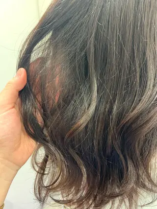 ミディアム カラー マツエク・マツパ stair:case 武蔵小杉店所属・艶カラーリスト 牛込萌香のヘアスタイル