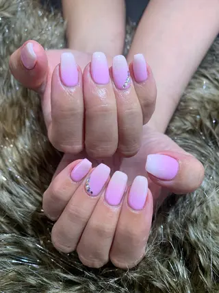 ネイル 🌙都岡 ムーンネイルのネイルデザイン