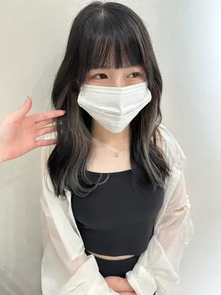 カラー Lond  Emi 艶髪モテヘアのヘアスタイル