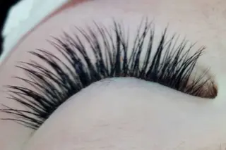 マツエク・マツパ 家中美沙子(ALCIONE)所属・ALCIONE 那珂川市のマツエク・マツパデザイン