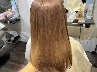 カラー 鎌田 春菜のヘアスタイル