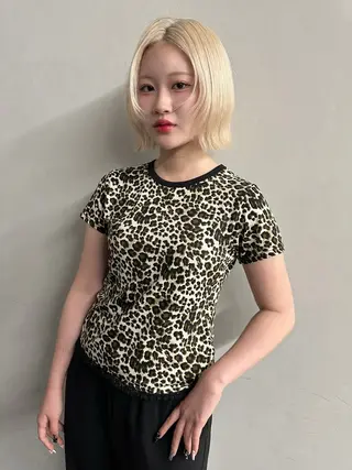 カラー ウルフとハイトーン みっちー✂️のヘアスタイル